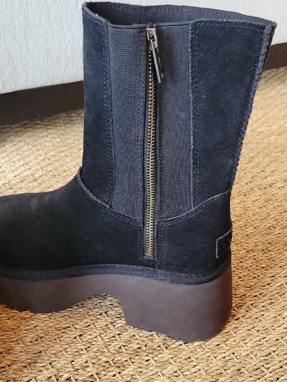 UGG Classic Twin Seam New heights Women's Boots Black suede with platform sole 8